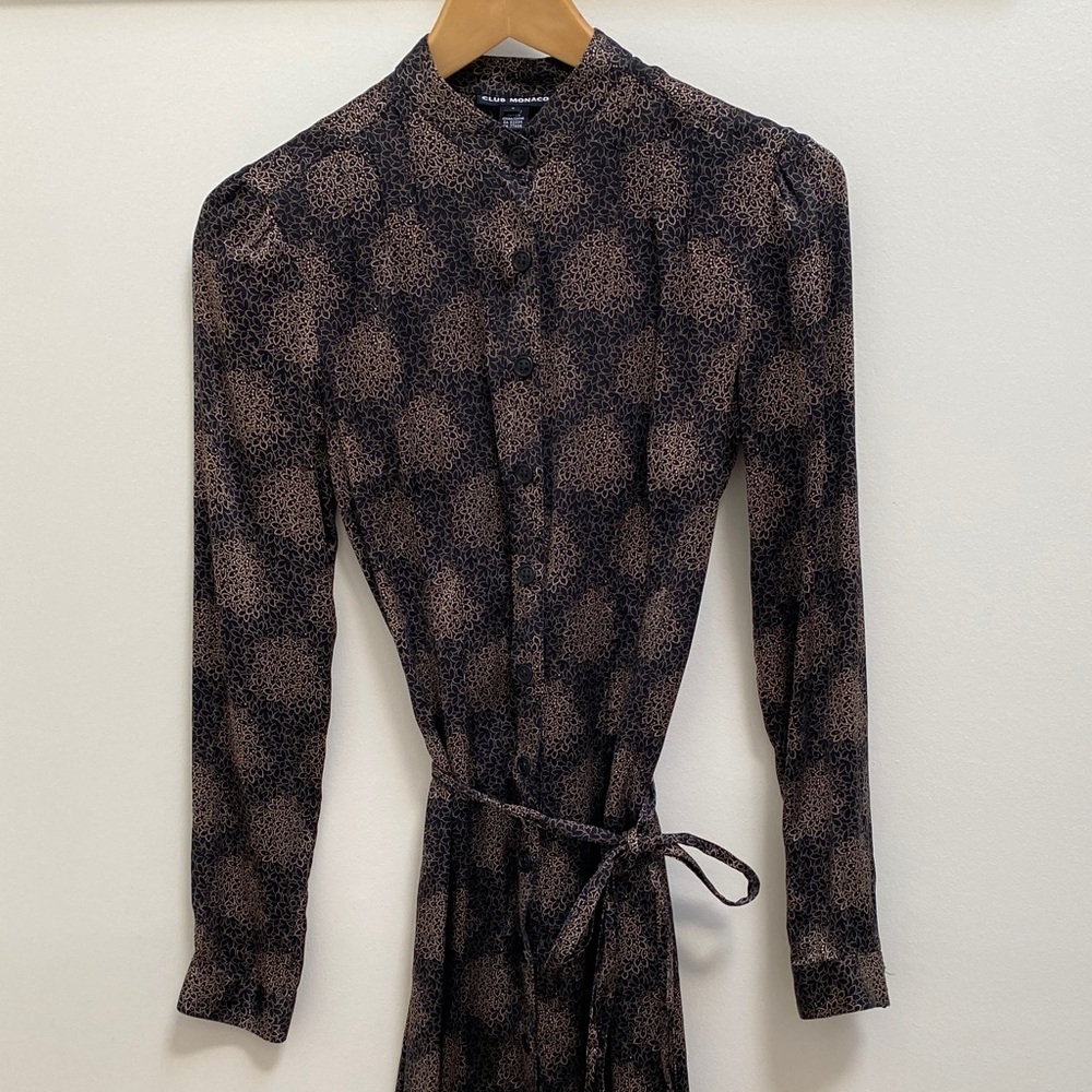 💯 Silk Club Monaco Belted Long Sleeve Midi Dress - Picture 4 of 9